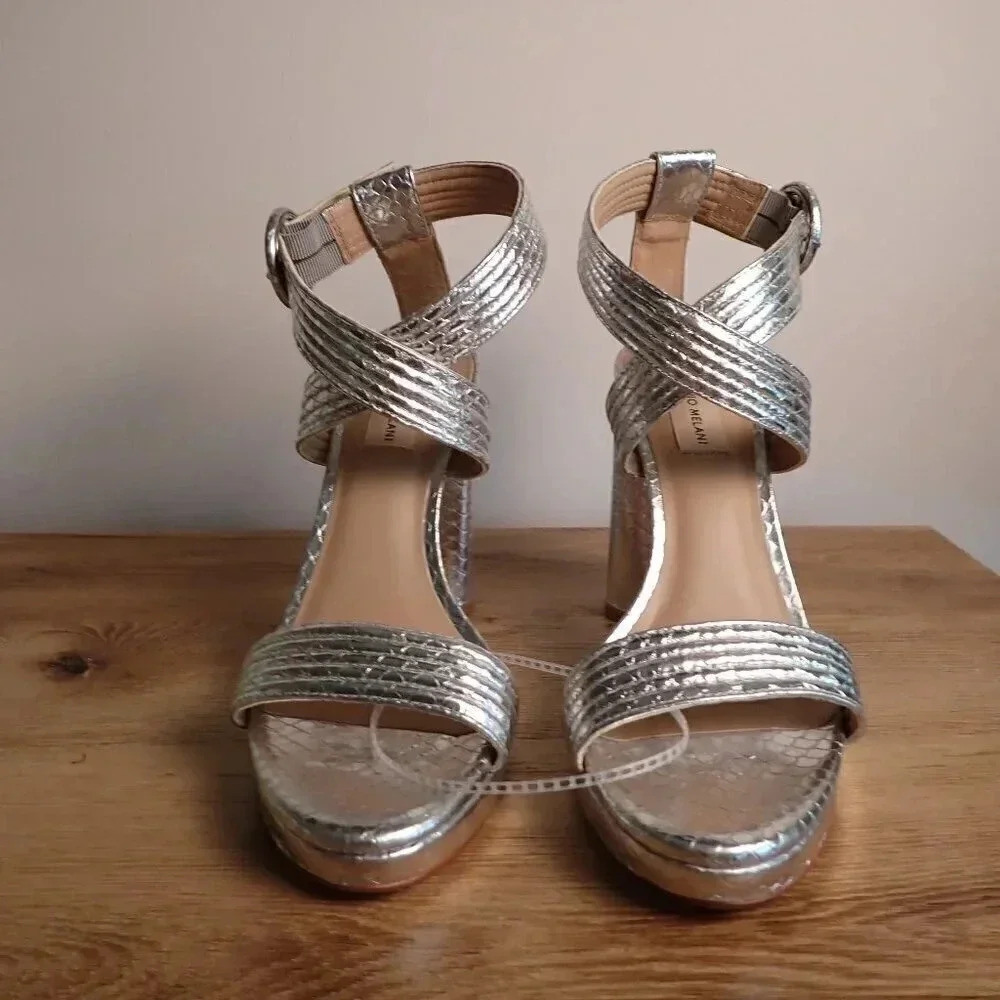 BRAND NEW Antonio Melani snakeskin heels size 8.5 - Picture 2 of 7